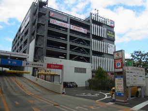 長野市のTOiGO駐車場の出入口