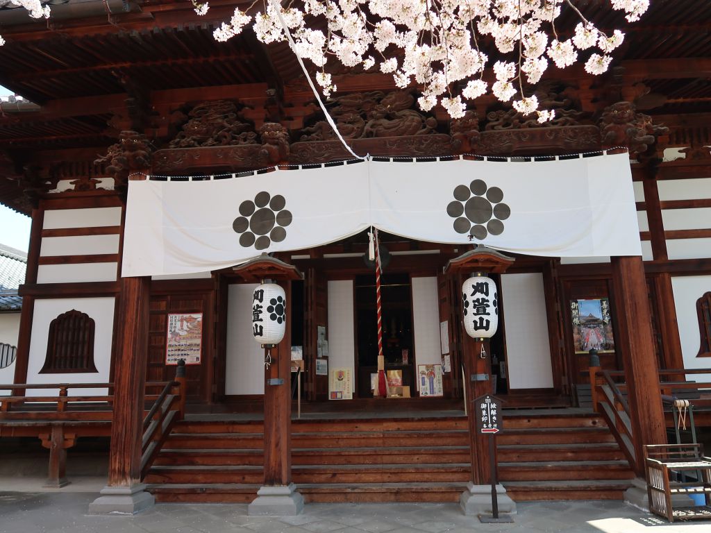 西光寺の本堂